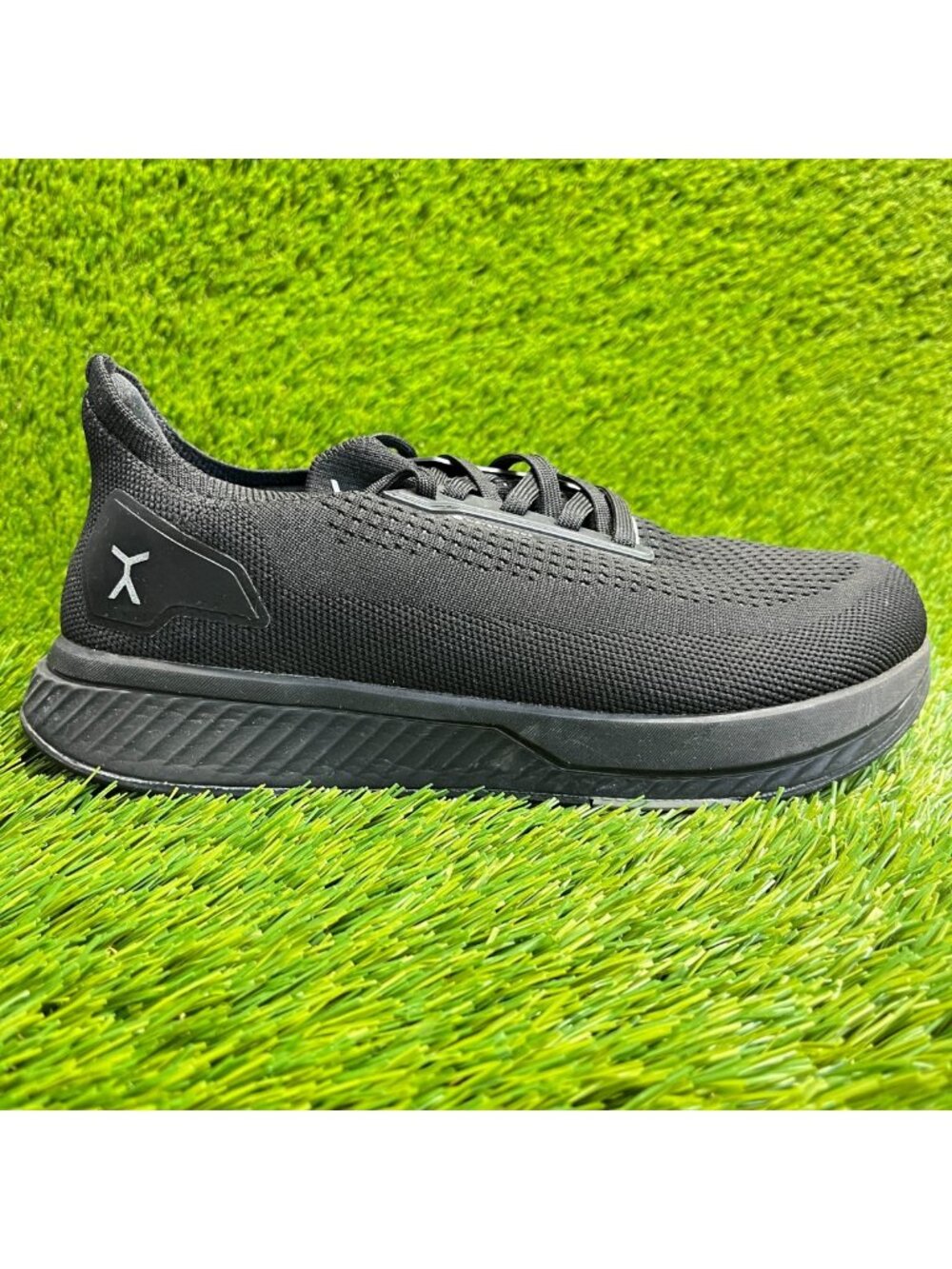 Flux Adapt Waterproof Runner Black Womens Size 9 Mens Size 7.5 Athletic Shoes